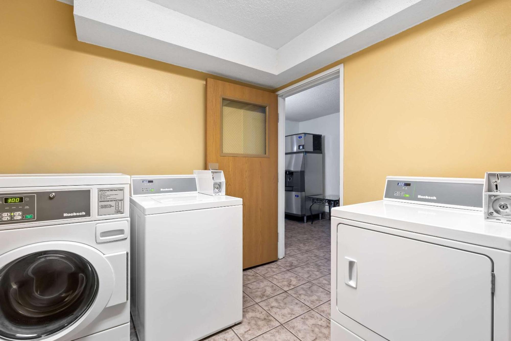 Quality Inn Near Monument Health Rapid City Hospital Dış mekan fotoğraf