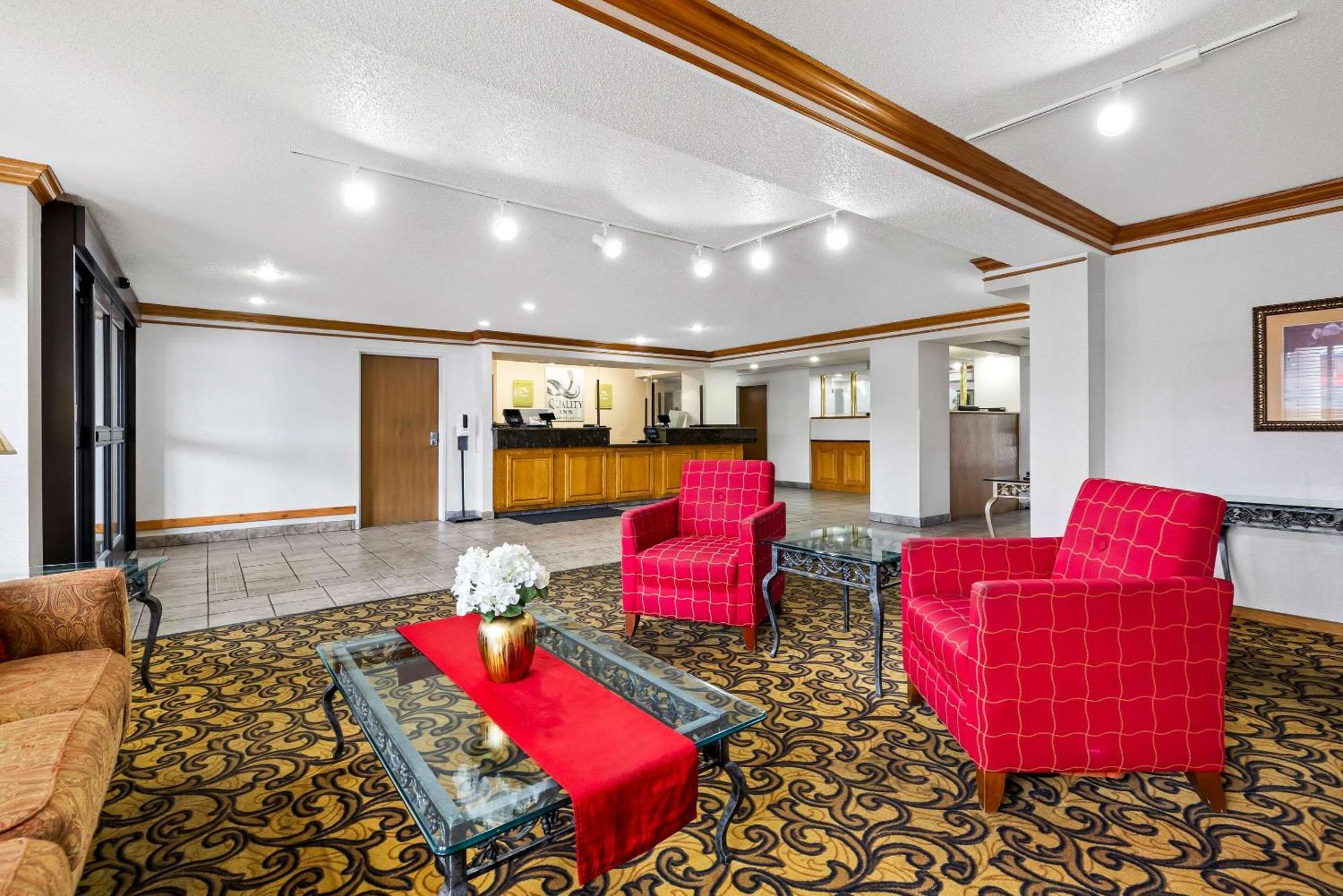 Quality Inn Near Monument Health Rapid City Hospital Dış mekan fotoğraf
