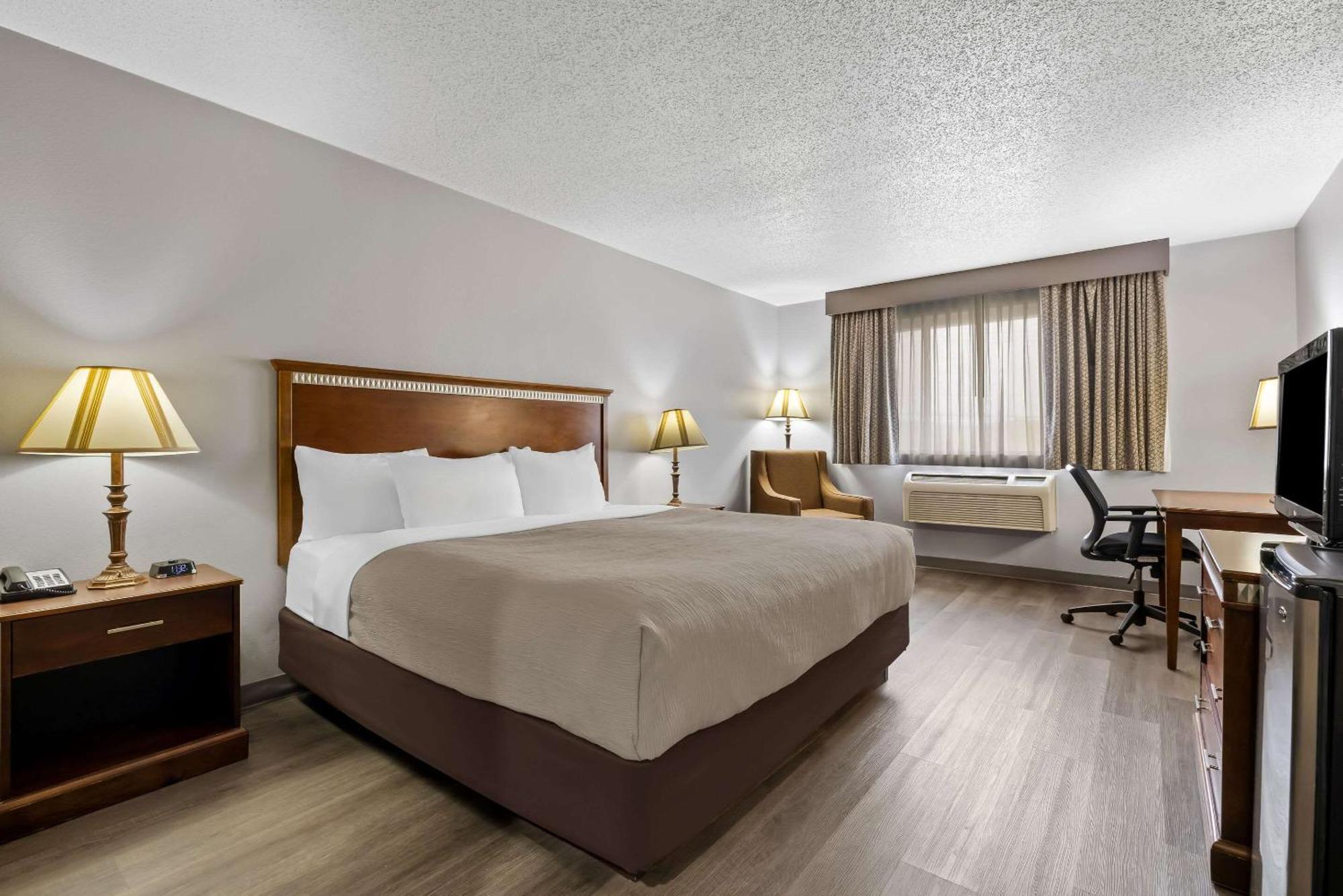 Quality Inn Near Monument Health Rapid City Hospital Dış mekan fotoğraf