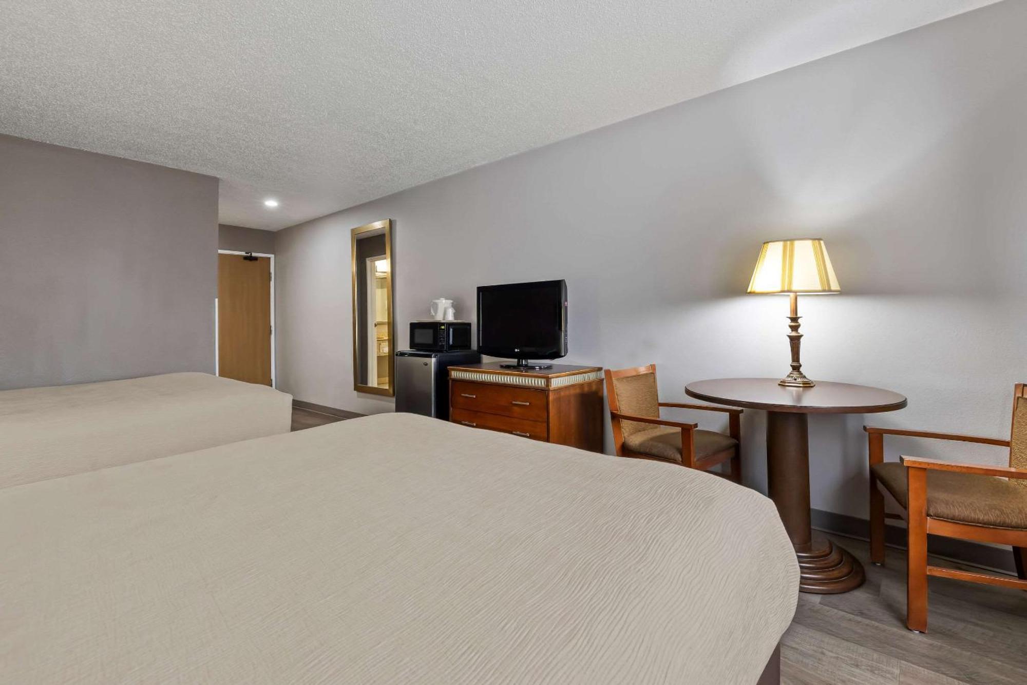 Quality Inn Near Monument Health Rapid City Hospital Dış mekan fotoğraf