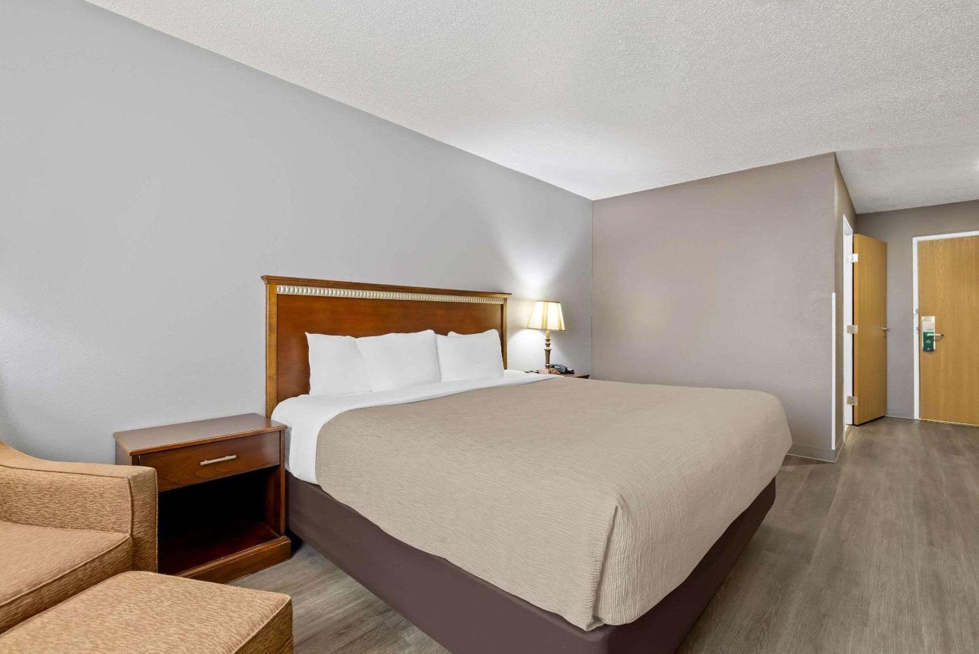 Quality Inn Near Monument Health Rapid City Hospital Dış mekan fotoğraf