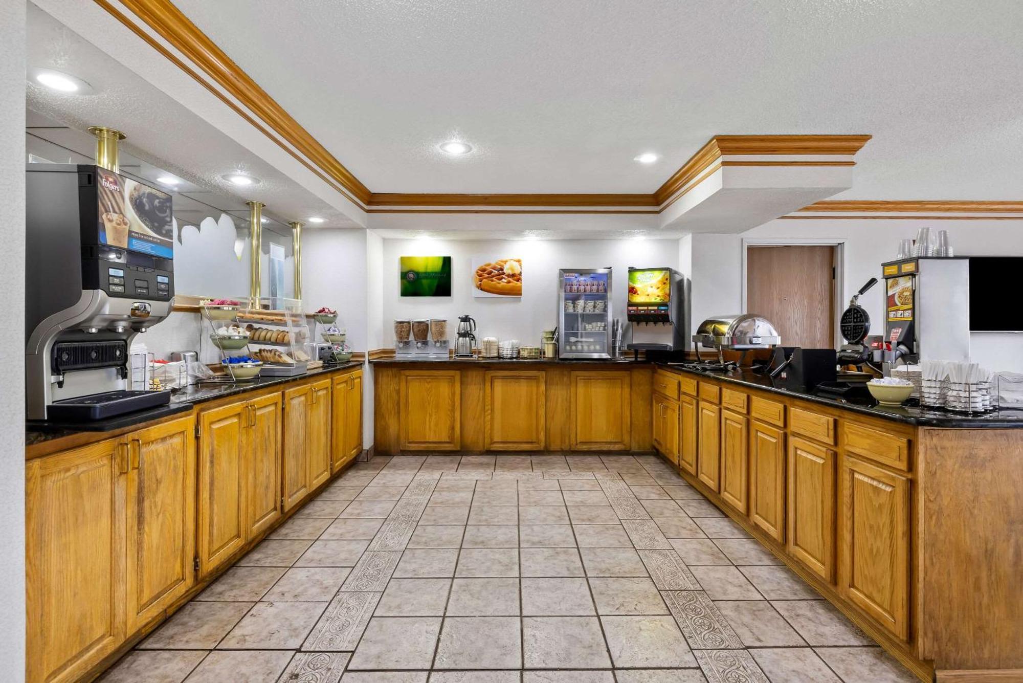 Quality Inn Near Monument Health Rapid City Hospital Dış mekan fotoğraf